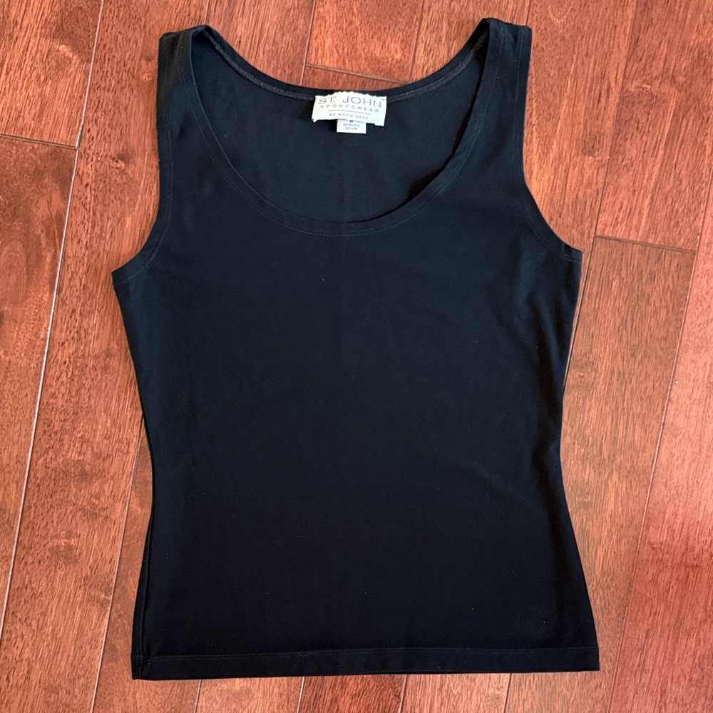 St. John Classic Sportswear Black Fitted Stretchy Tank Top M